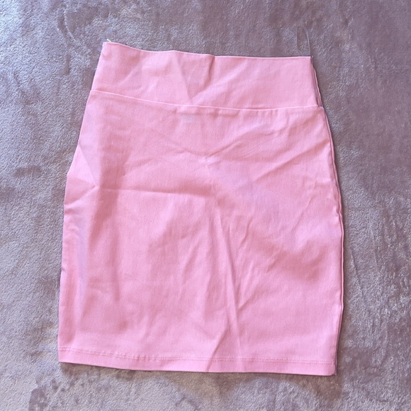 Windsor “Cute As Can Be Wrap V-Waist Mini Skirt” 🌸 NWT - Picture 4 of 5
